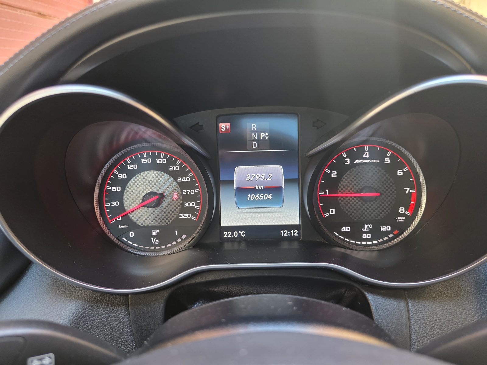 Cuadro de instrumentos del C 63 S