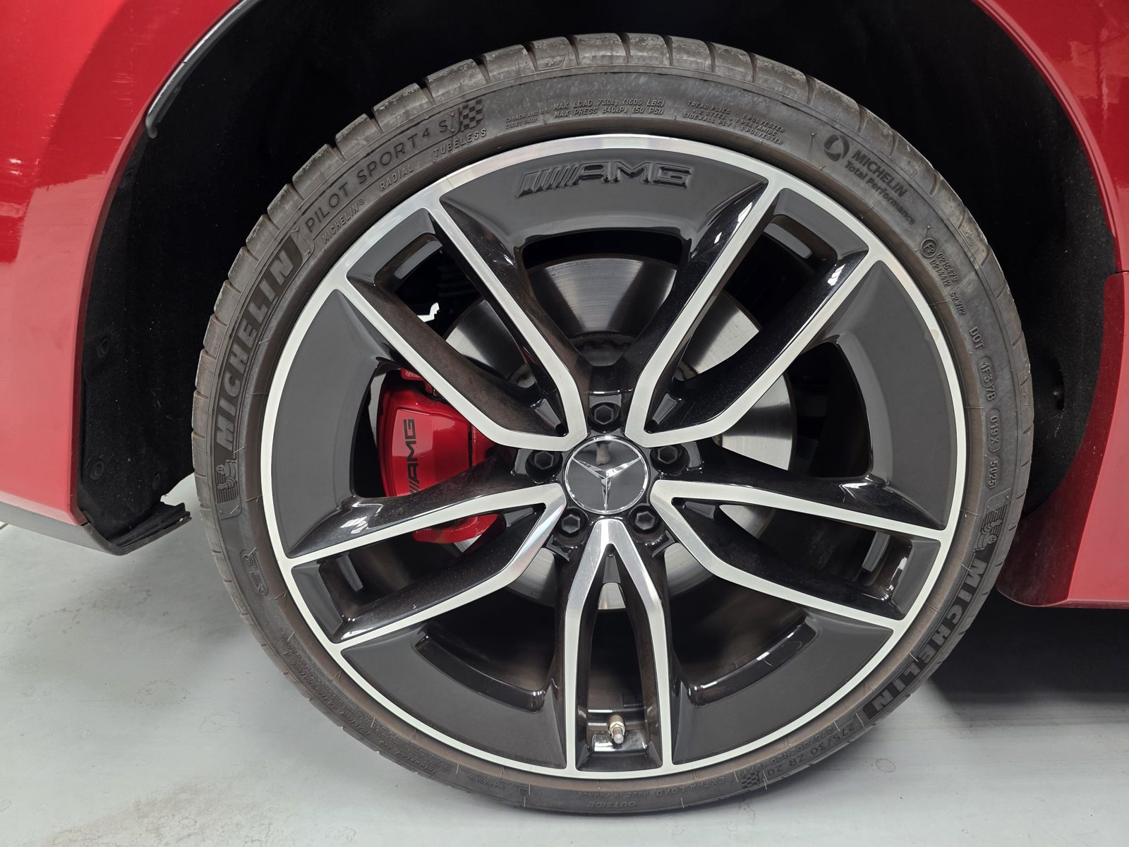 Llanta AMG trasera