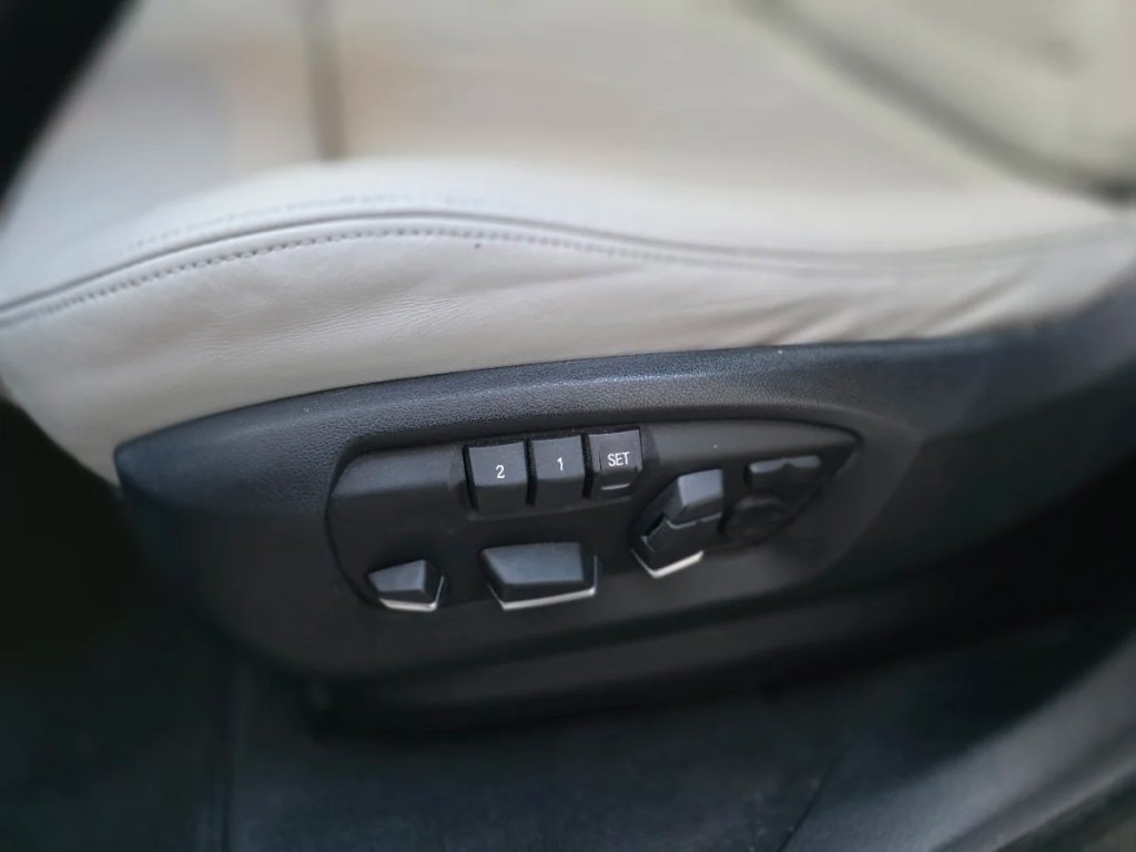 Mandos eléctricos del asiento